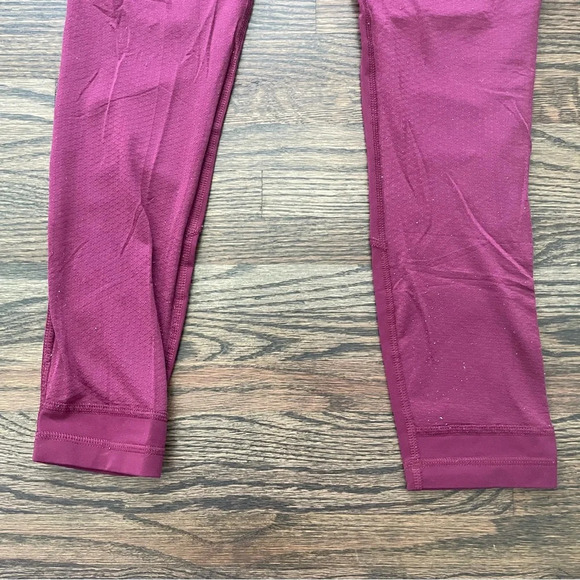Lululemon pink and black leggings size 6 - Picture 6 of 6